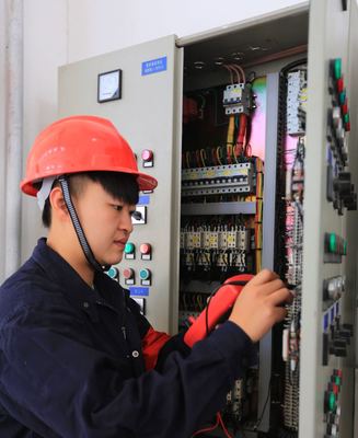 長江日報:楊泗港排水站張蓉:泵站救急&ldquo;智多星&rdquo;